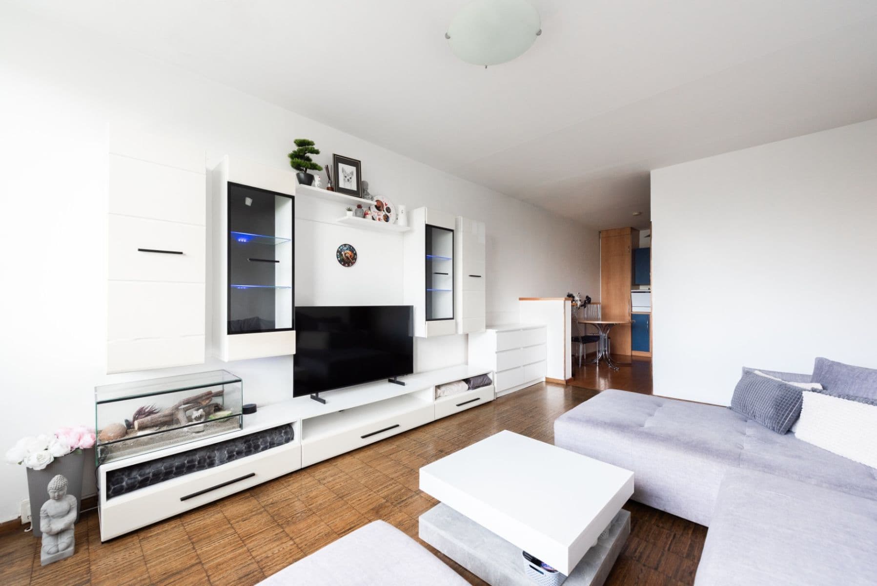 2 bedroom with open-plan kitchen flat for sale, 66 m², Jažlovická, Prague, Prague 2 bedroom with open-plan kitchen flat for sale, 66 m², Jažlovická, Prague, Prague