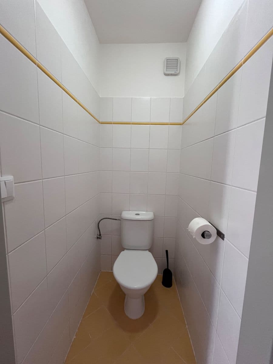 1 bedroom with open-plan kitchen flat to rent, 72 m², Dlouhá, Tišnov, Jihomoravský Region 1 bedroom with open-plan kitchen flat to rent, 72 m², Dlouhá, Tišnov, Jihomoravský Region