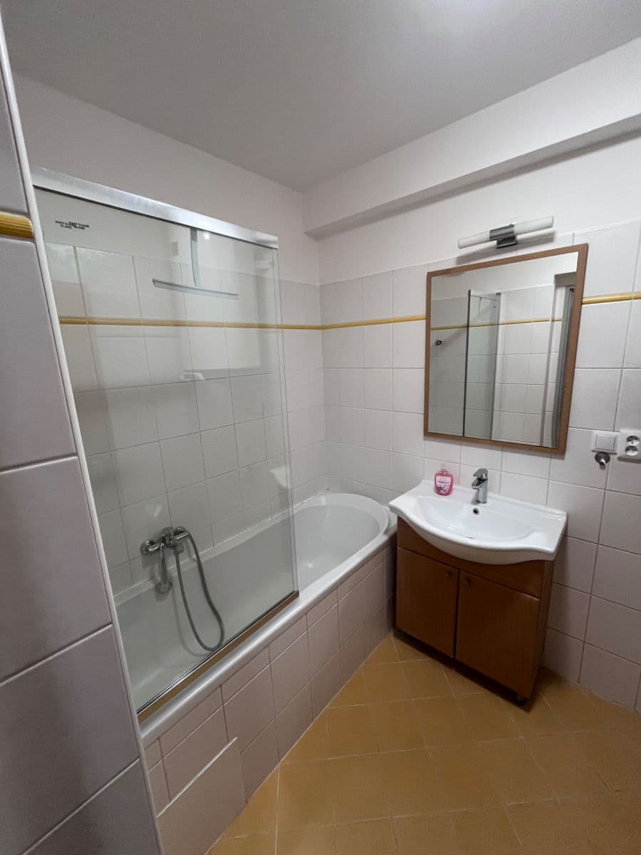 1 bedroom with open-plan kitchen flat to rent, 72 m², Dlouhá, Tišnov, Jihomoravský Region 1 bedroom with open-plan kitchen flat to rent, 72 m², Dlouhá, Tišnov, Jihomoravský Region