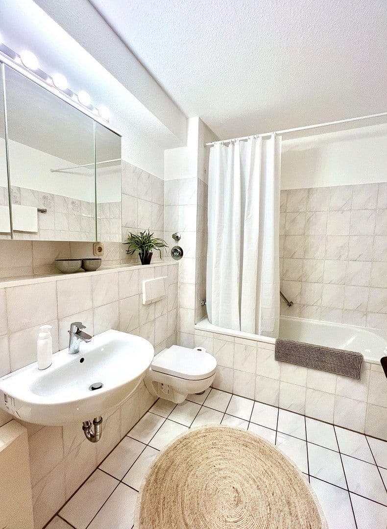 Studio flat to rent, 45 m², Ratingen, North Rhine-Westphalia Studio flat to rent, 45 m², Ratingen, North Rhine-Westphalia