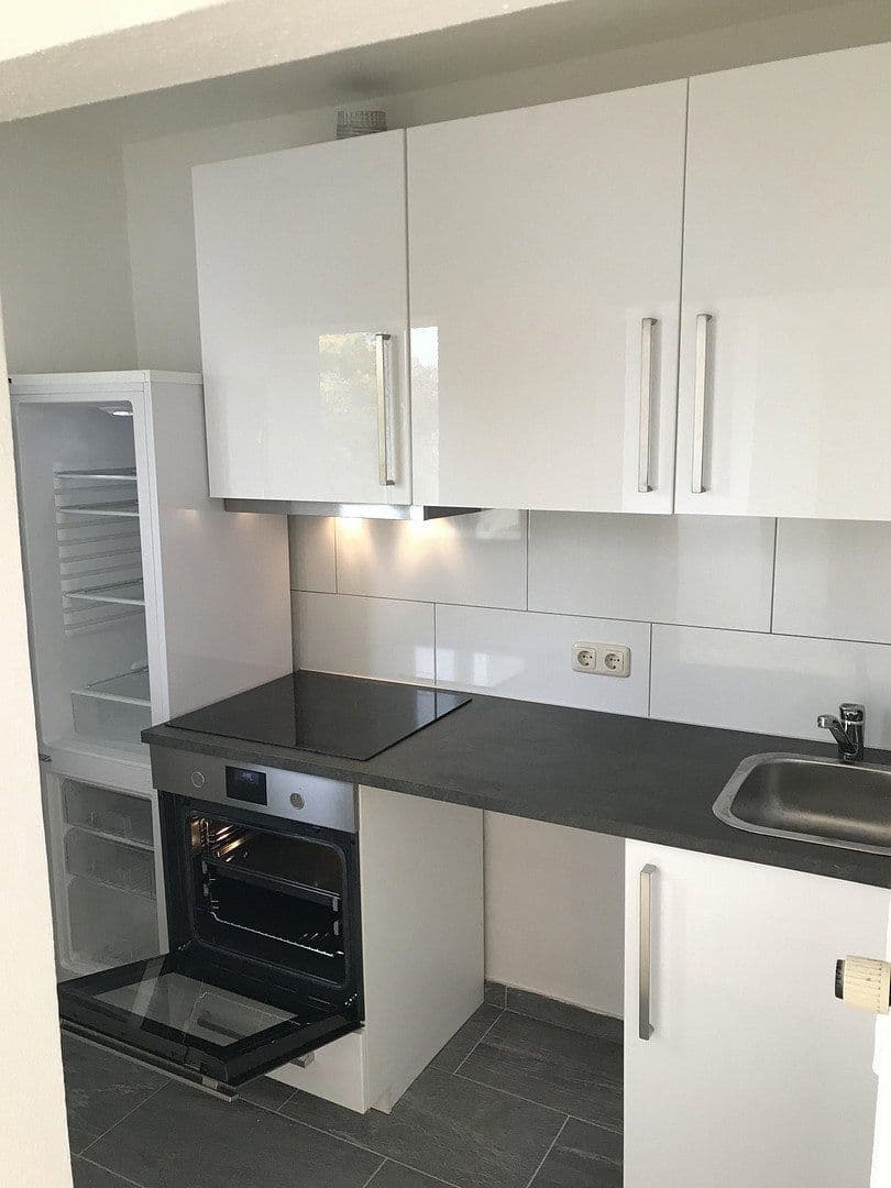 1 bedroom flat to rent, 34 m², Hügelstraße 251, Frankfurt am Main, Hesse 1 bedroom flat to rent, 34 m², Hügelstraße 251, Frankfurt am Main, Hesse
