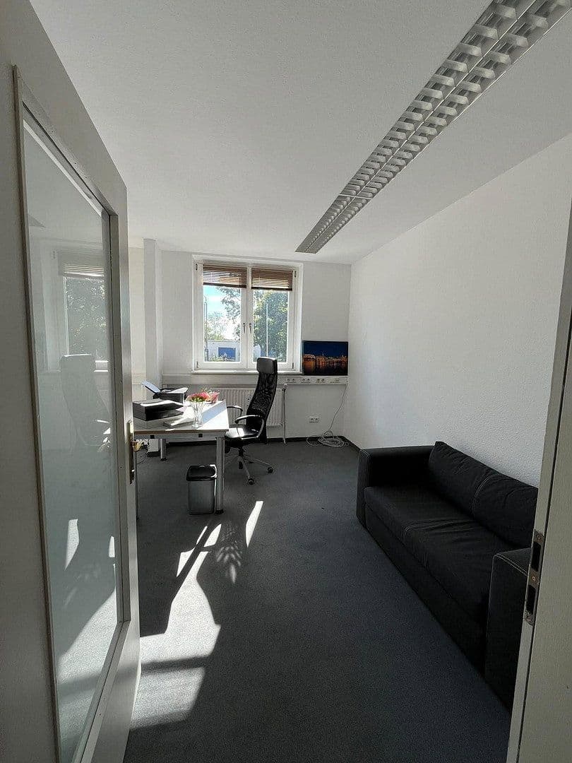office to rent, 16 m², Wentorf bei Hamburg, Schleswig-Holstein office to rent, 16 m², Wentorf bei Hamburg, Schleswig-Holstein