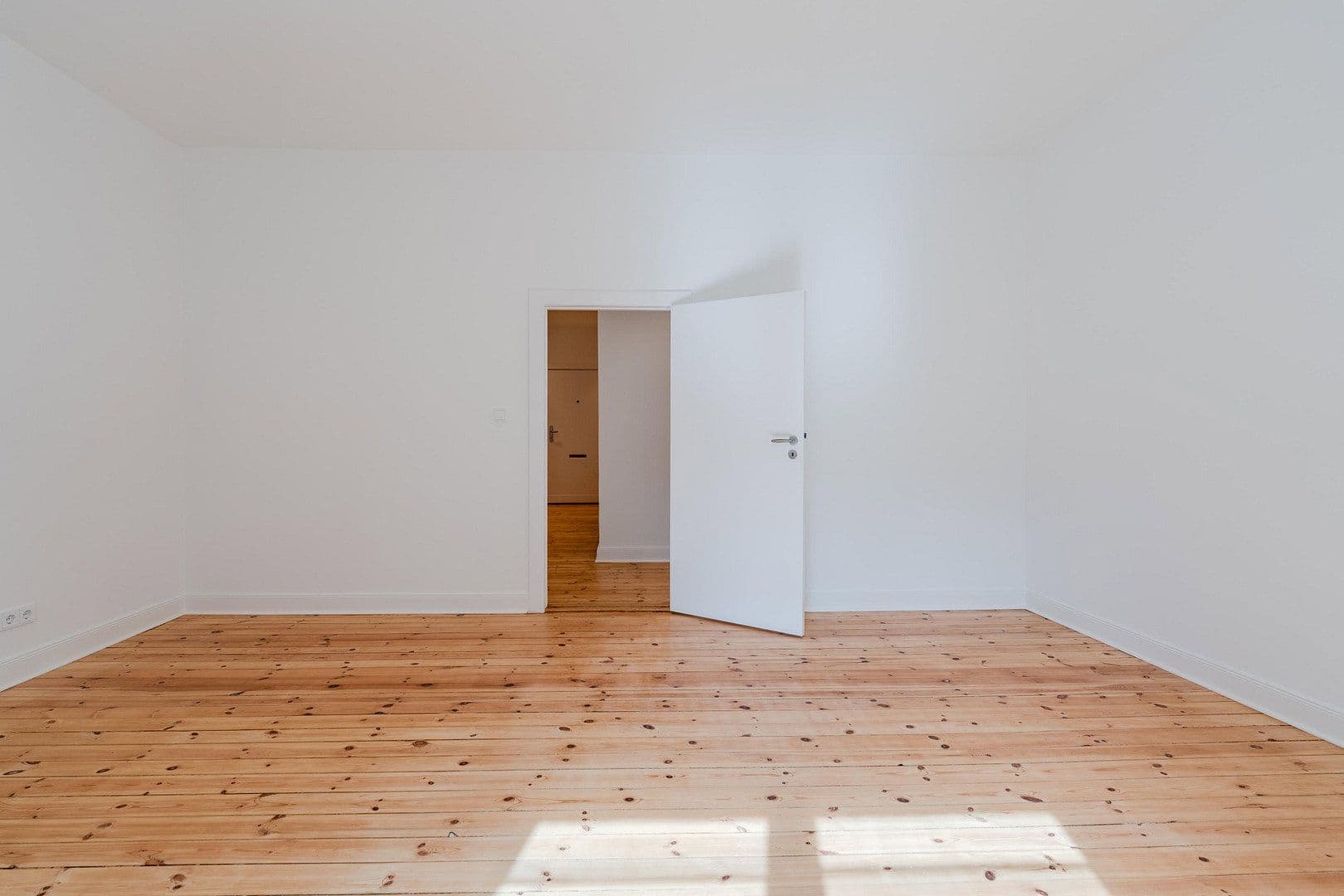 4 bedroom flat for sale, 148 m², Düsseldorfer Str. 34, Berlin, Berlin 4 bedroom flat for sale, 148 m², Düsseldorfer Str. 34, Berlin, Berlin