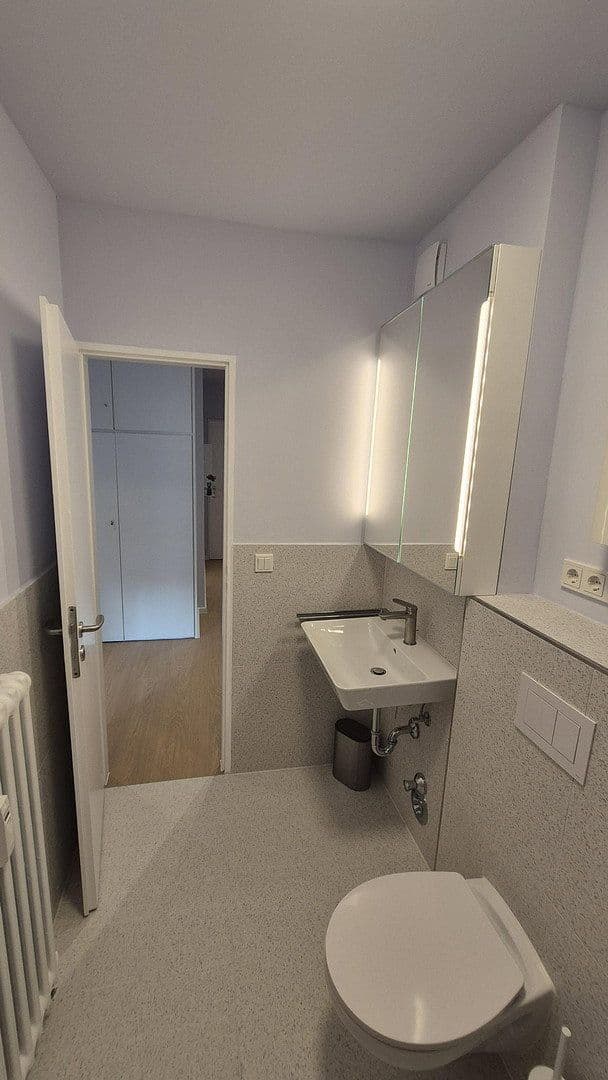 Studio flat to rent, 52 m², Augustastraße 9, Bonn, North Rhine-Westphalia Studio flat to rent, 52 m², Augustastraße 9, Bonn, North Rhine-Westphalia