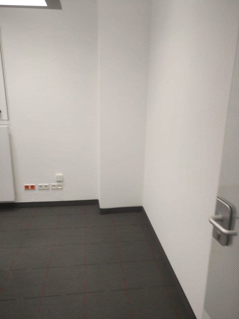 office to rent, 67 m², Poststraße 6, Berga-Wünschendorf, Thuringia office to rent, 67 m², Poststraße 6, Berga-Wünschendorf, Thuringia