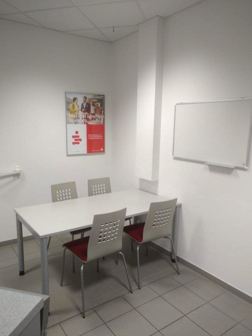office to rent, 67 m², Poststraße 6, Berga-Wünschendorf, Thuringia office to rent, 67 m², Poststraße 6, Berga-Wünschendorf, Thuringia