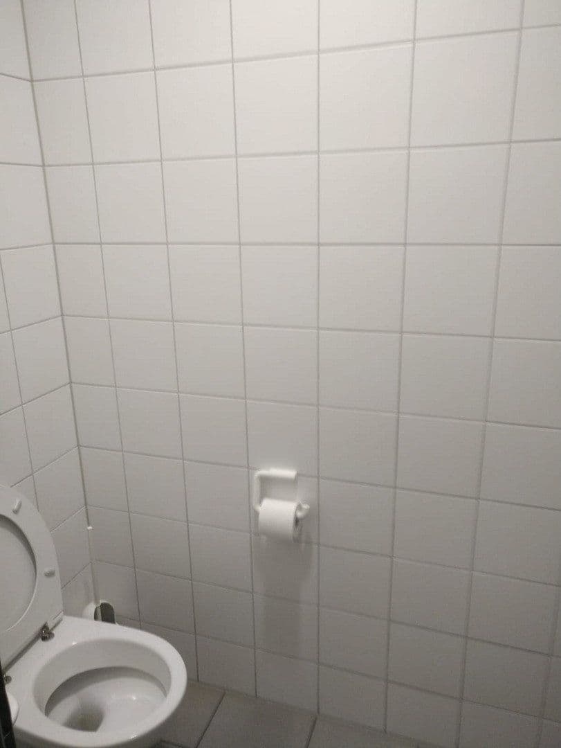 office to rent, 67 m², Poststraße 6, Berga-Wünschendorf, Thuringia office to rent, 67 m², Poststraße 6, Berga-Wünschendorf, Thuringia