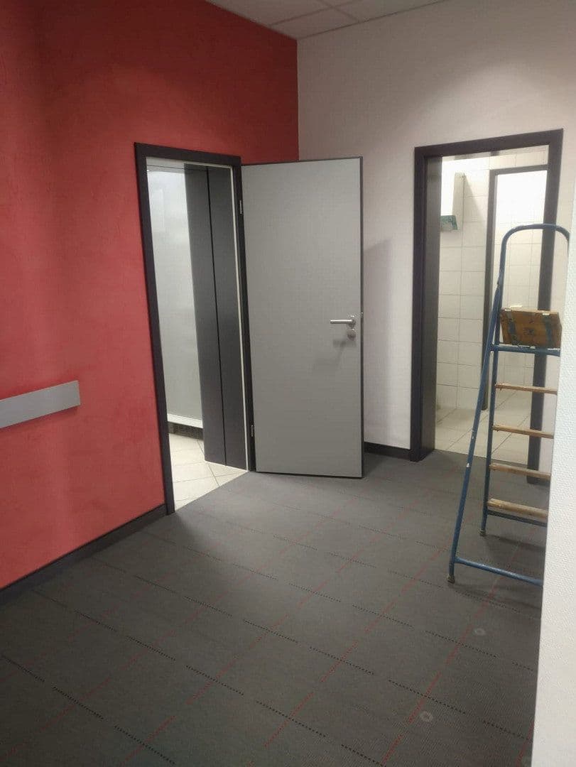 office to rent, 67 m², Poststraße 6, Berga-Wünschendorf, Thuringia office to rent, 67 m², Poststraße 6, Berga-Wünschendorf, Thuringia