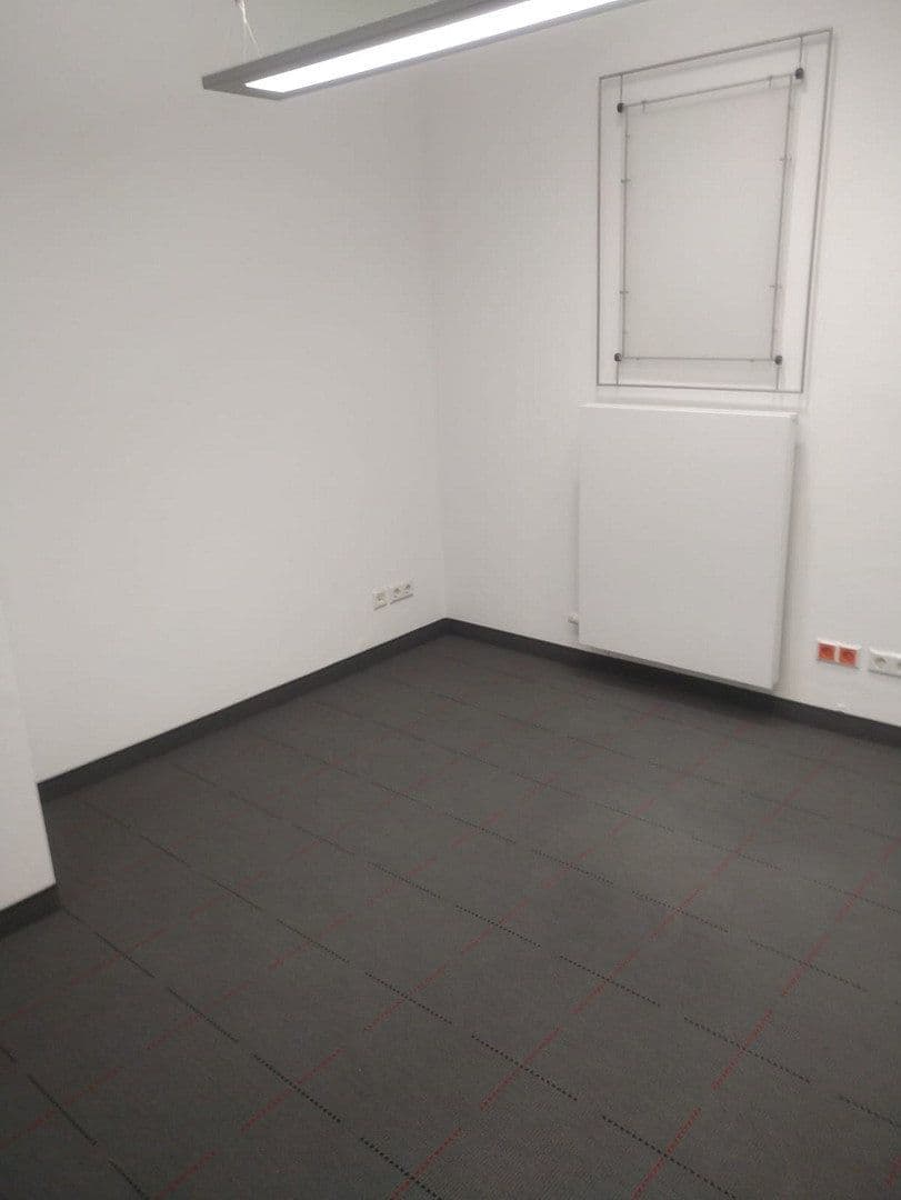 office to rent, 67 m², Poststraße 6, Berga-Wünschendorf, Thuringia office to rent, 67 m², Poststraße 6, Berga-Wünschendorf, Thuringia