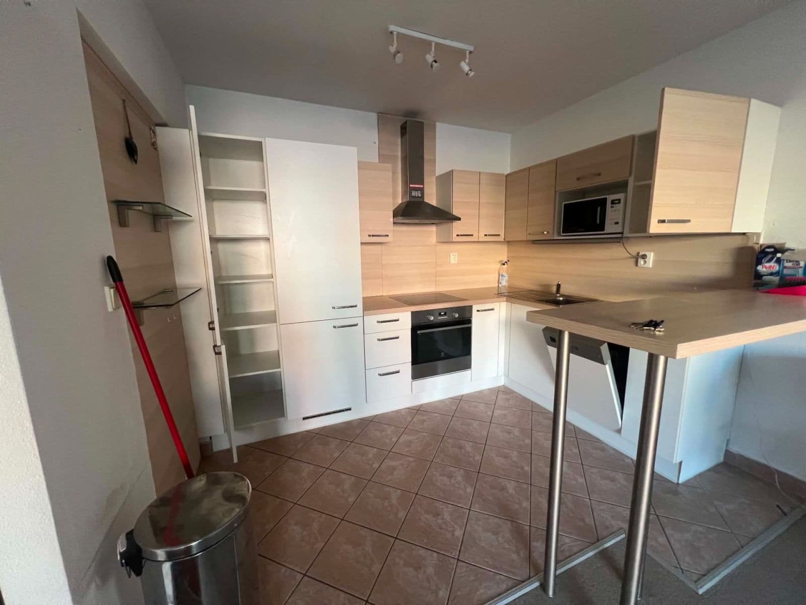 1 bedroom with open-plan kitchen flat to rent, 72 m², Majdalenky, Brno, Jihomoravský Region 1 bedroom with open-plan kitchen flat to rent, 72 m², Majdalenky, Brno, Jihomoravský Region