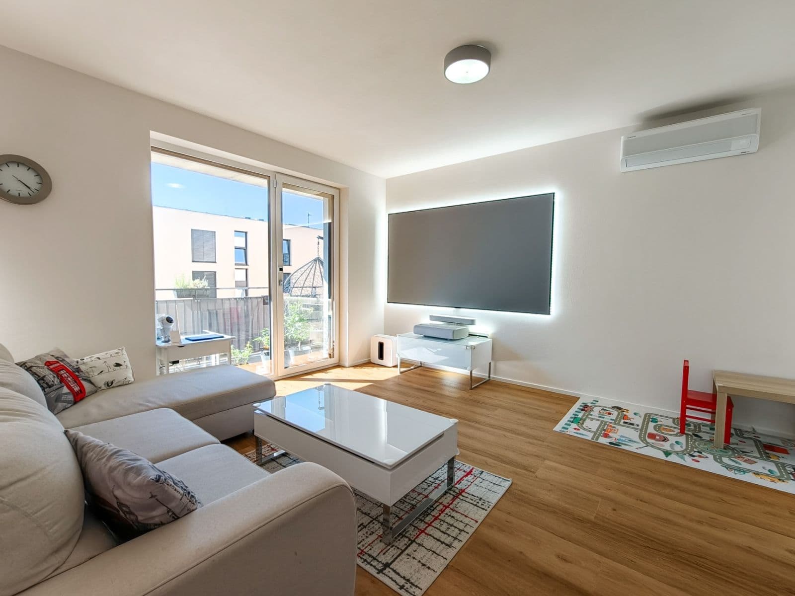 3 bedroom with open-plan kitchen flat for sale, 100 m², Plzeň, Plzeňský Region 3 bedroom with open-plan kitchen flat for sale, 100 m², Plzeň, Plzeňský Region