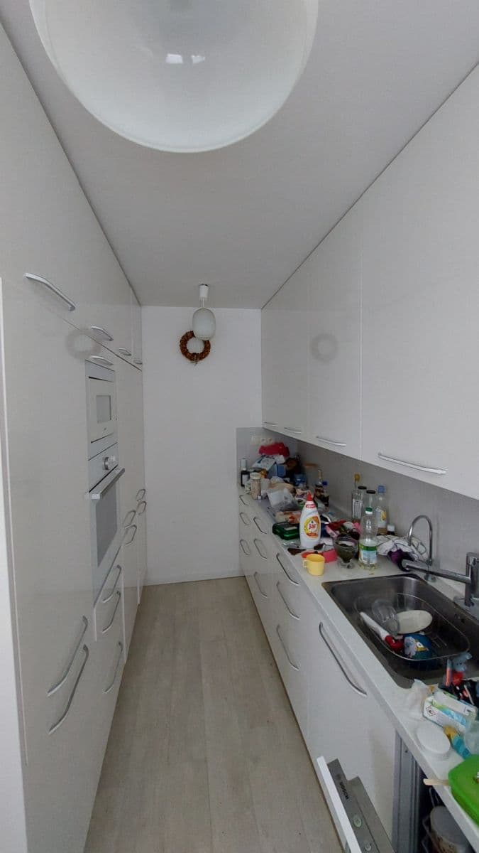 4 bedroom flat to rent, 81 m², Feřtekova, Prague, Prague 4 bedroom flat to rent, 81 m², Feřtekova, Prague, Prague