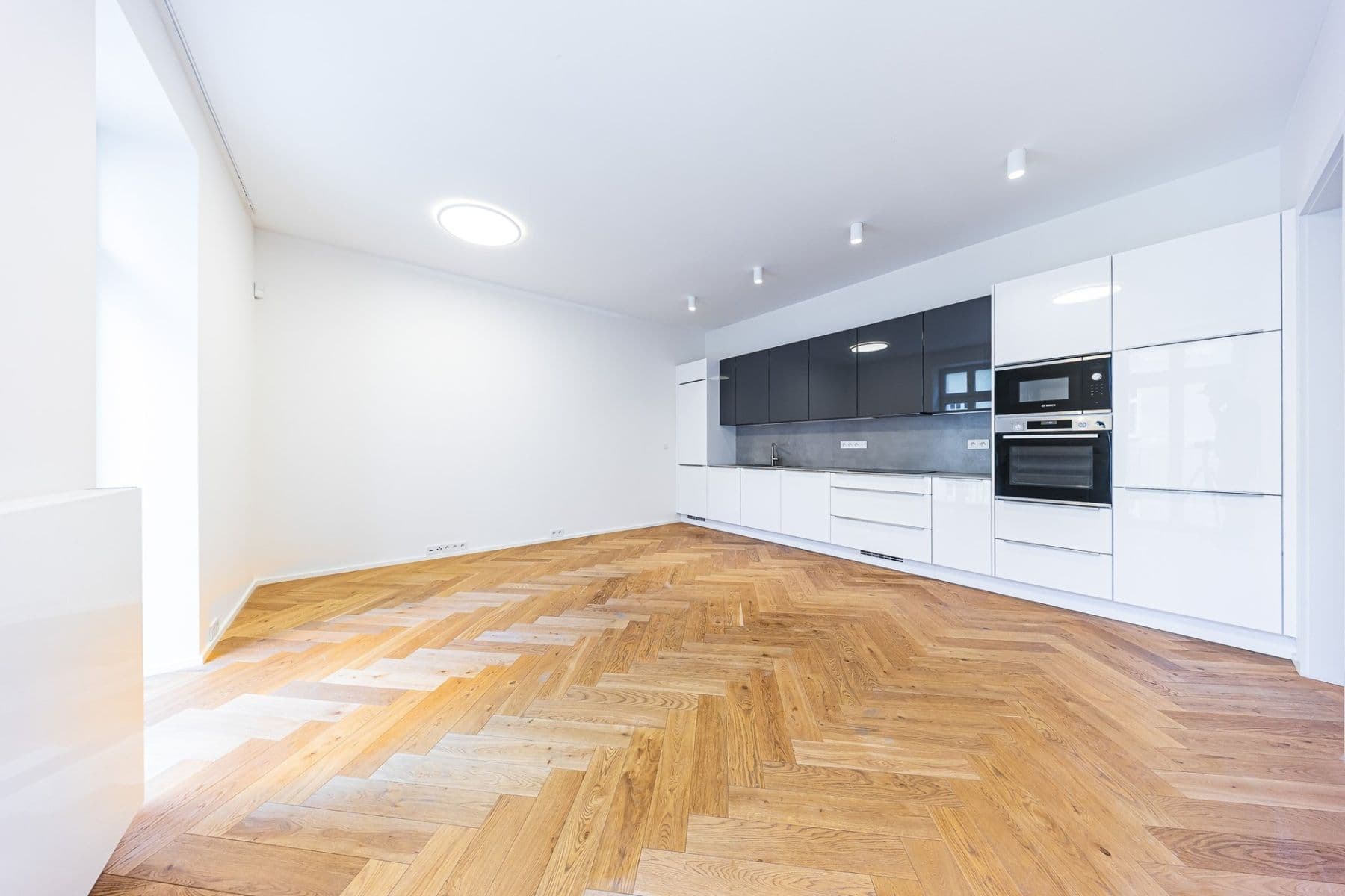 1 bedroom with open-plan kitchen flat to rent, 52 m², Čiklova, Prague, Prague 1 bedroom with open-plan kitchen flat to rent, 52 m², Čiklova, Prague, Prague
