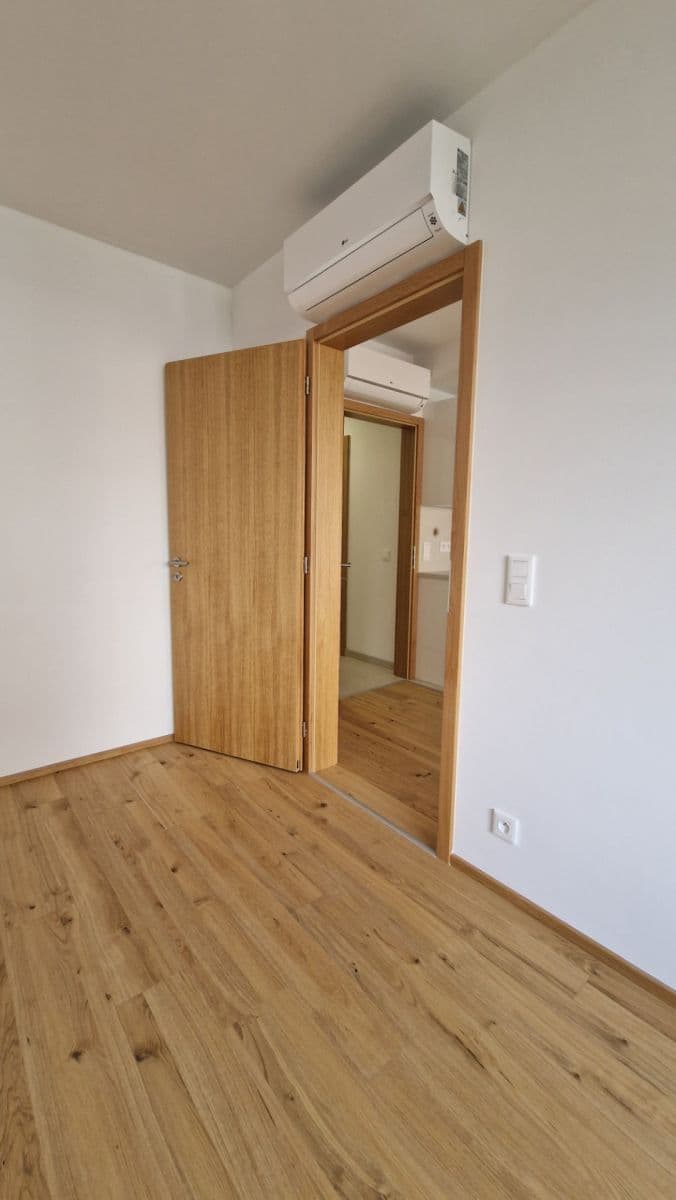 1 bedroom with open-plan kitchen flat to rent, 51 m², K Beranovu, Prague, Prague 1 bedroom with open-plan kitchen flat to rent, 51 m², K Beranovu, Prague, Prague