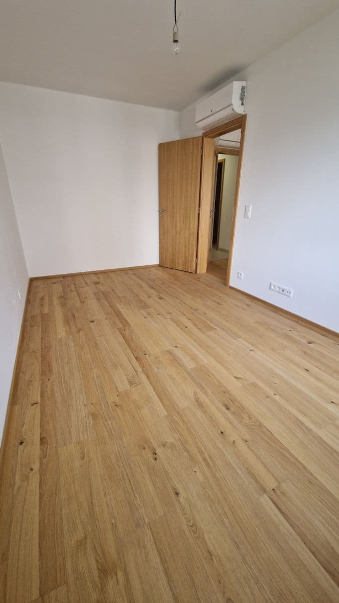 1 bedroom with open-plan kitchen flat to rent, 51 m², K Beranovu, Prague, Prague 1 bedroom with open-plan kitchen flat to rent, 51 m², K Beranovu, Prague, Prague
