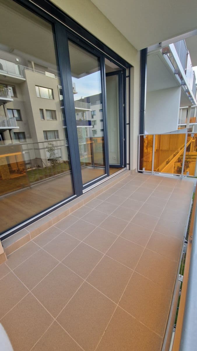 1 bedroom with open-plan kitchen flat to rent, 51 m², K Beranovu, Prague, Prague 1 bedroom with open-plan kitchen flat to rent, 51 m², K Beranovu, Prague, Prague