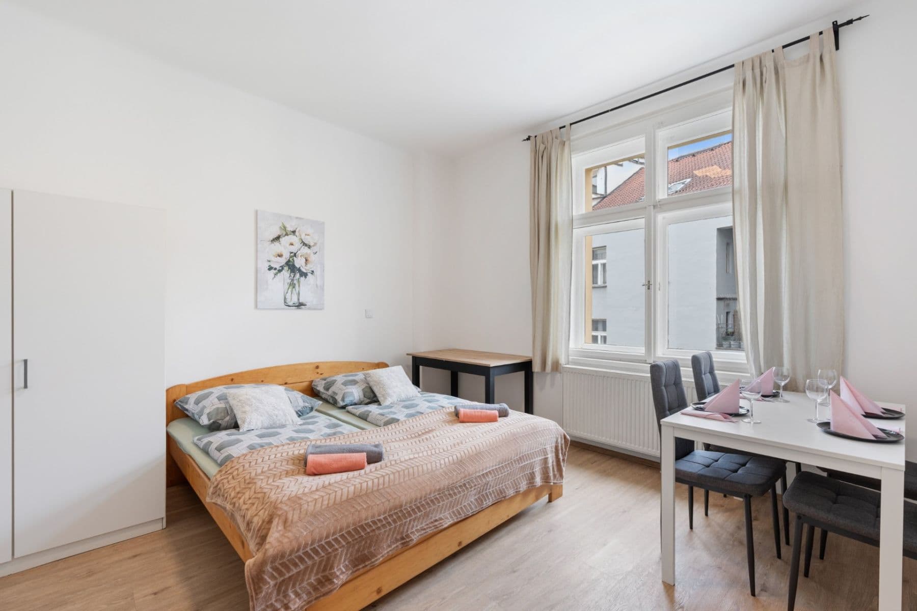 1 bedroom with open-plan kitchen flat to rent, 53 m², Košická, Prague, Prague 1 bedroom with open-plan kitchen flat to rent, 53 m², Košická, Prague, Prague