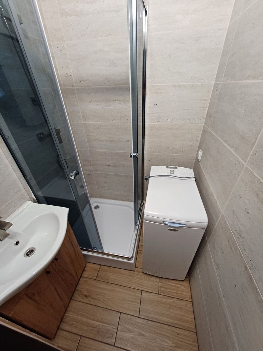 Small studio flat to rent, 27 m², Staničná, Trenčín, Trenčiansky Region Small studio flat to rent, 27 m², Staničná, Trenčín, Trenčiansky Region