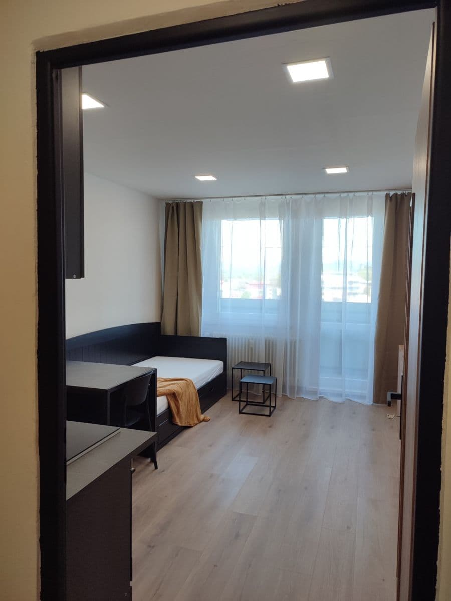 Small studio flat to rent, 27 m², Staničná, Trenčín, Trenčiansky Region Small studio flat to rent, 27 m², Staničná, Trenčín, Trenčiansky Region