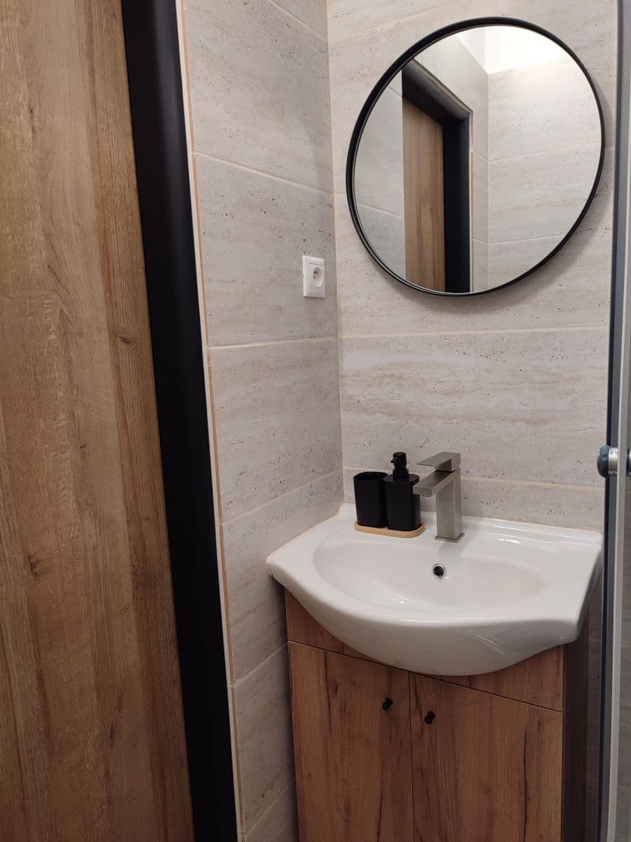 Small studio flat to rent, 27 m², Staničná, Trenčín, Trenčiansky Region Small studio flat to rent, 27 m², Staničná, Trenčín, Trenčiansky Region
