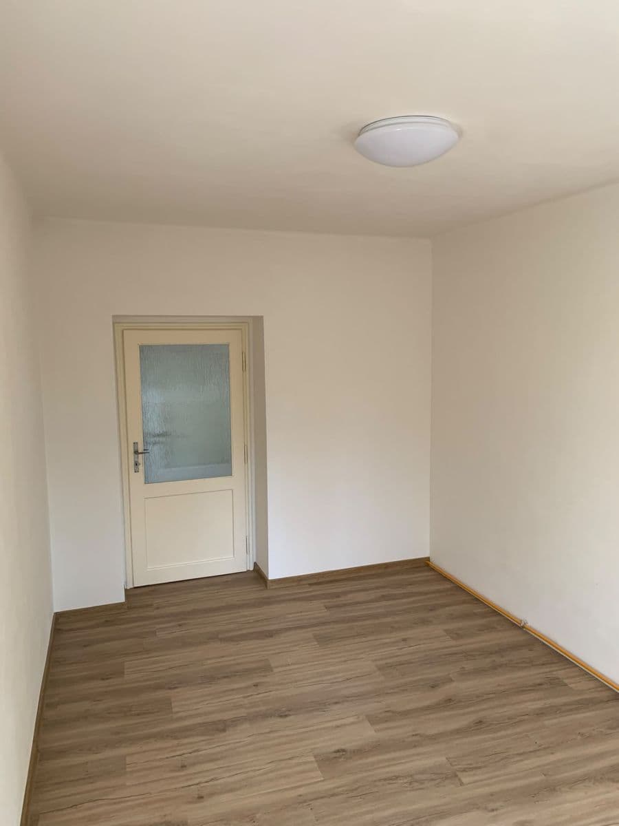 2 bedroom flat to rent, 37 m², V Korytech, Prague, Prague 2 bedroom flat to rent, 37 m², V Korytech, Prague, Prague