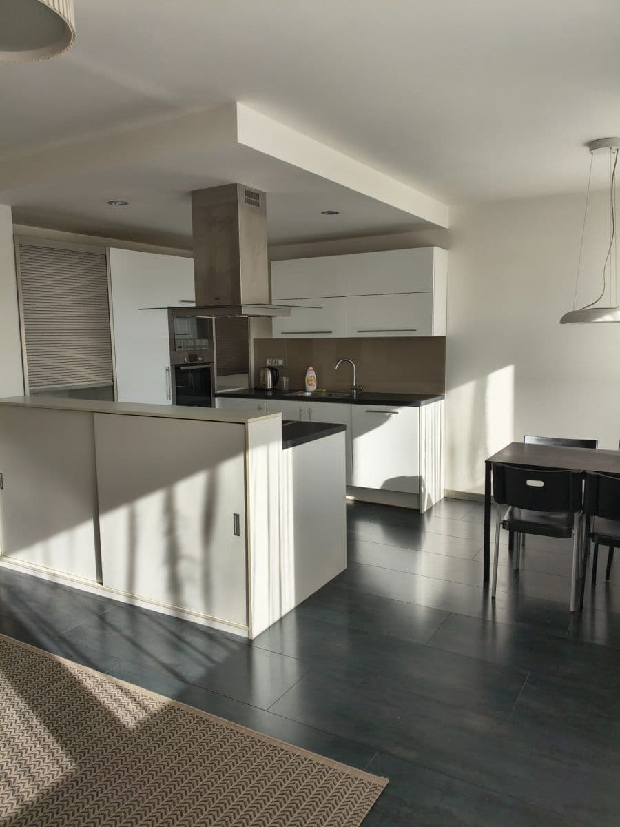 2 bedroom with open-plan kitchen flat to rent, 74 m², Litvínovská, Prague, Prague 2 bedroom with open-plan kitchen flat to rent, 74 m², Litvínovská, Prague, Prague