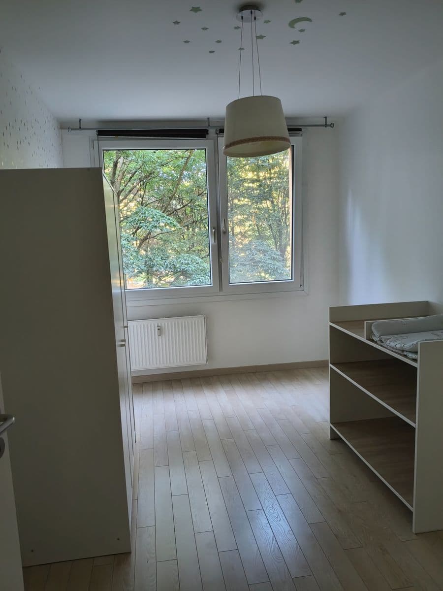 2 bedroom with open-plan kitchen flat to rent, 74 m², Litvínovská, Prague, Prague 2 bedroom with open-plan kitchen flat to rent, 74 m², Litvínovská, Prague, Prague