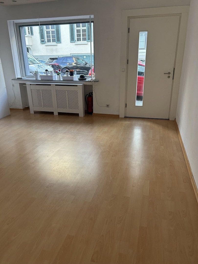 office to rent, 50 m², Schillerstraße 61, Mönchengladbach, North Rhine-Westphalia office to rent, 50 m², Schillerstraße 61, Mönchengladbach, North Rhine-Westphalia