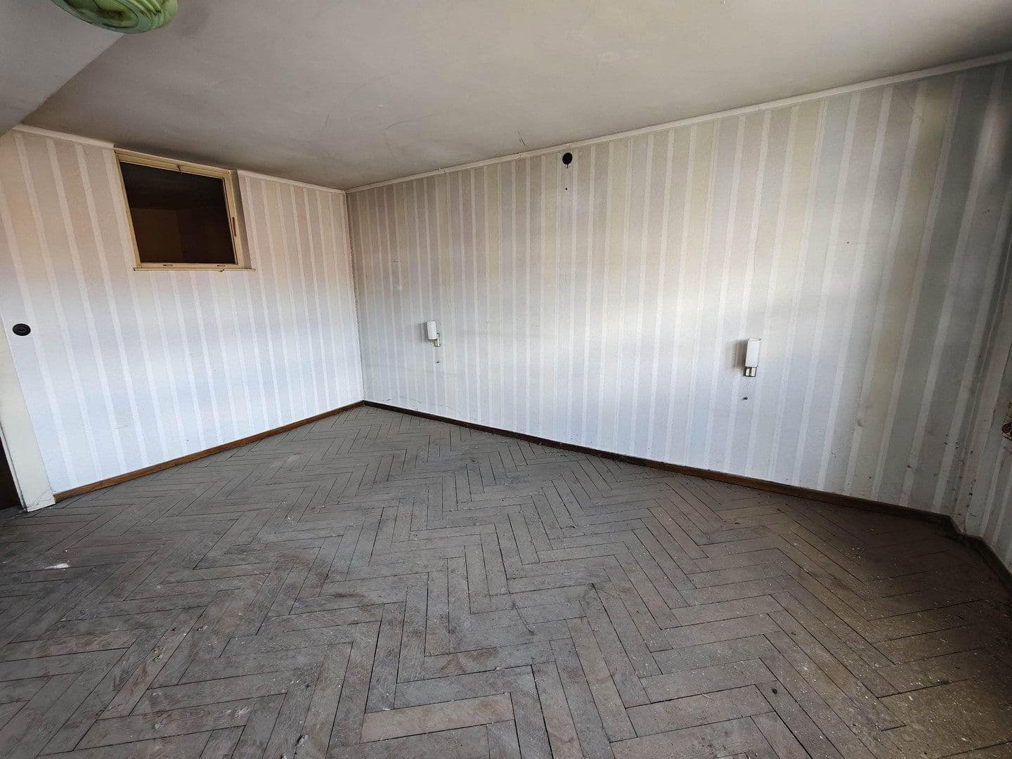 house for sale, 220 m², Spörleinstrasse 32, Bad Neustadt an der Saale, Bavaria house for sale, 220 m², Spörleinstrasse 32, Bad Neustadt an der Saale, Bavaria