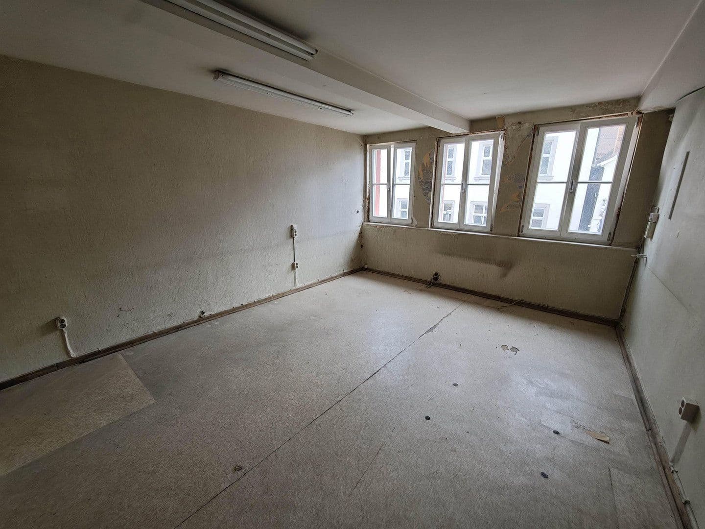 house for sale, 220 m², Spörleinstrasse 32, Bad Neustadt an der Saale, Bavaria house for sale, 220 m², Spörleinstrasse 32, Bad Neustadt an der Saale, Bavaria