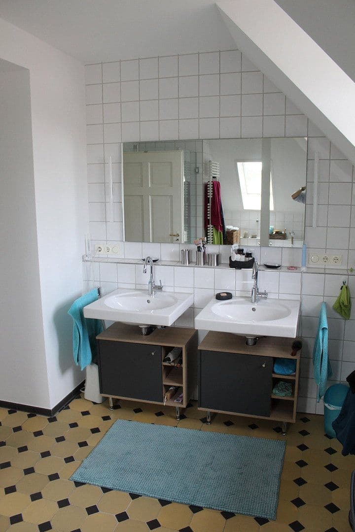 2 bedroom with open-plan kitchen flat to rent, 91 m², Kirchentellinsfurt, Baden-Württemberg 2 bedroom with open-plan kitchen flat to rent, 91 m², Kirchentellinsfurt, Baden-Württemberg
