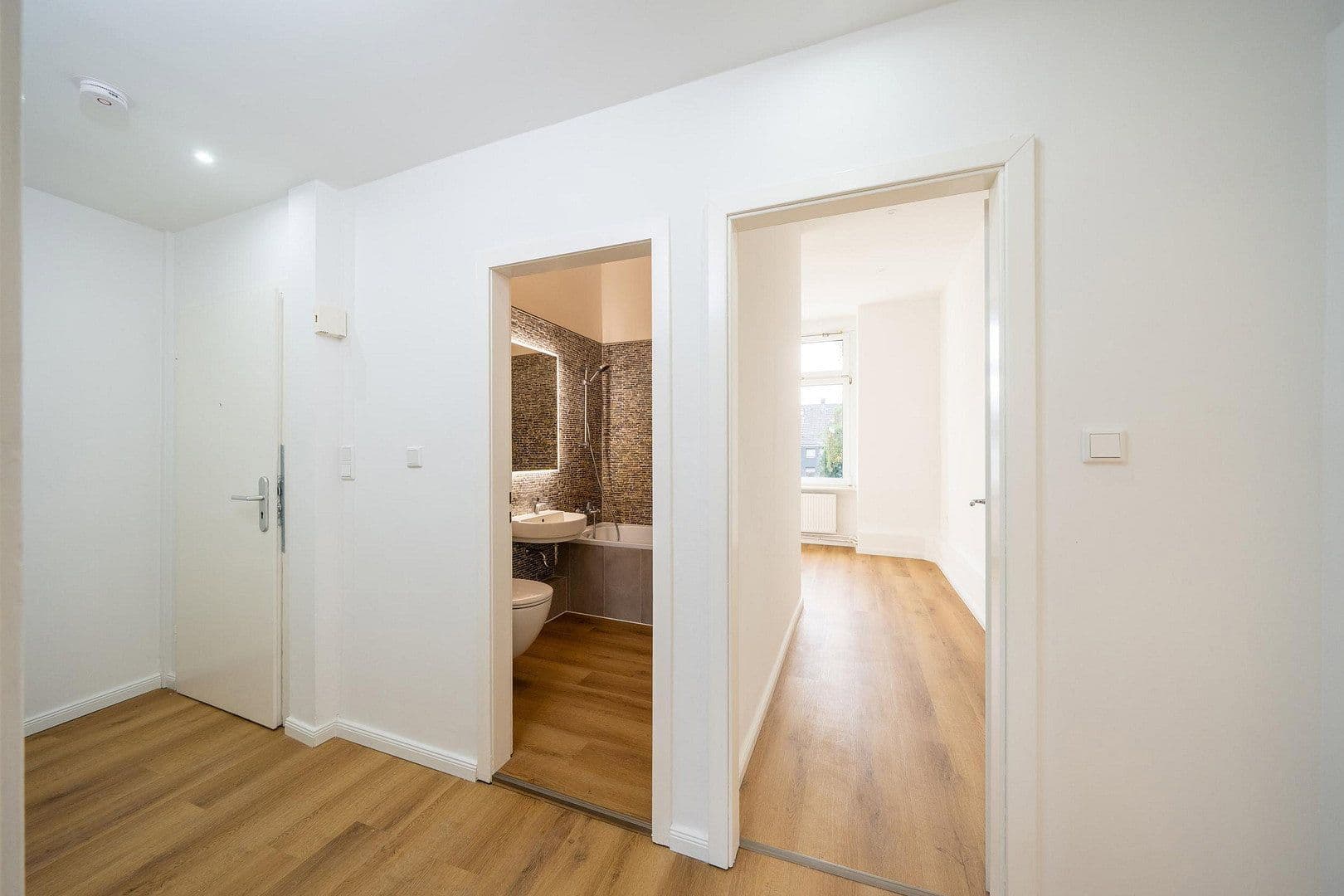 3 bedroom flat to rent, 71 m², Jungstraße 10, Wuppertal, North Rhine-Westphalia 3 bedroom flat to rent, 71 m², Jungstraße 10, Wuppertal, North Rhine-Westphalia