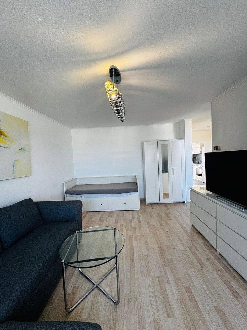 1 bedroom with open-plan kitchen flat to rent, 65 m², Gräfelfinger Straße 4, München, Bavaria 1 bedroom with open-plan kitchen flat to rent, 65 m², Gräfelfinger Straße 4, München, Bavaria