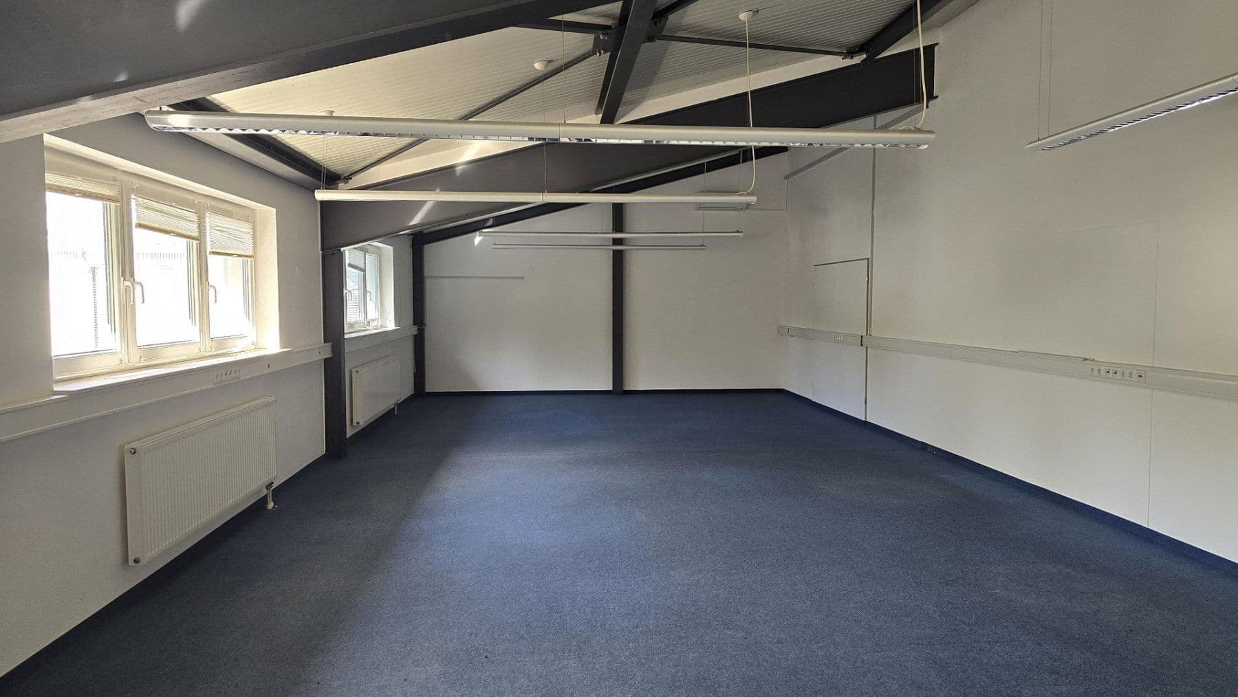 non-residential property to rent, 3,200 m², Steinung 3/1, Jettingen, Baden-Württemberg non-residential property to rent, 3,200 m², Steinung 3/1, Jettingen, Baden-Württemberg