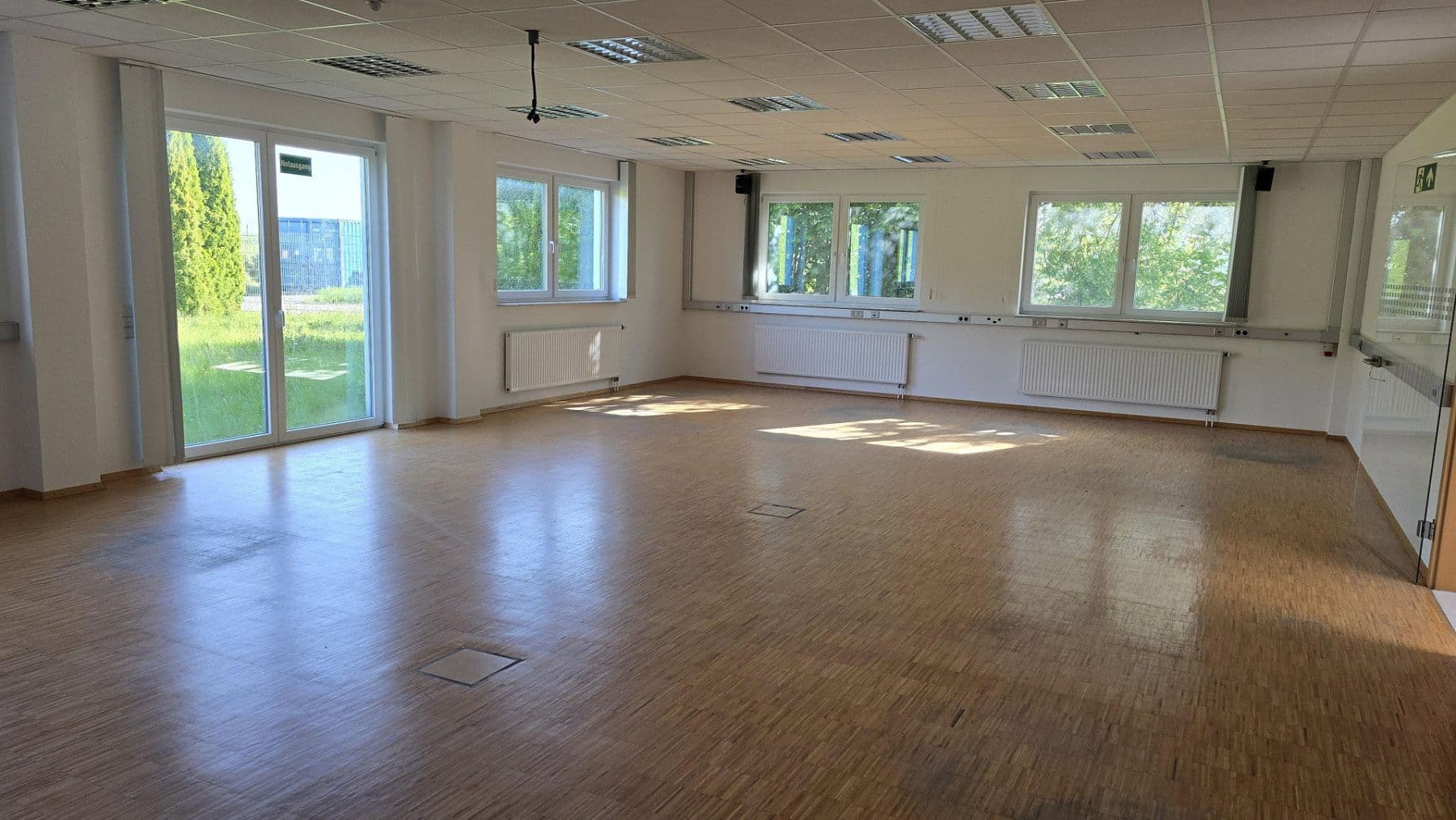 non-residential property to rent, 3,200 m², Steinung 3/1, Jettingen, Baden-Württemberg non-residential property to rent, 3,200 m², Steinung 3/1, Jettingen, Baden-Württemberg