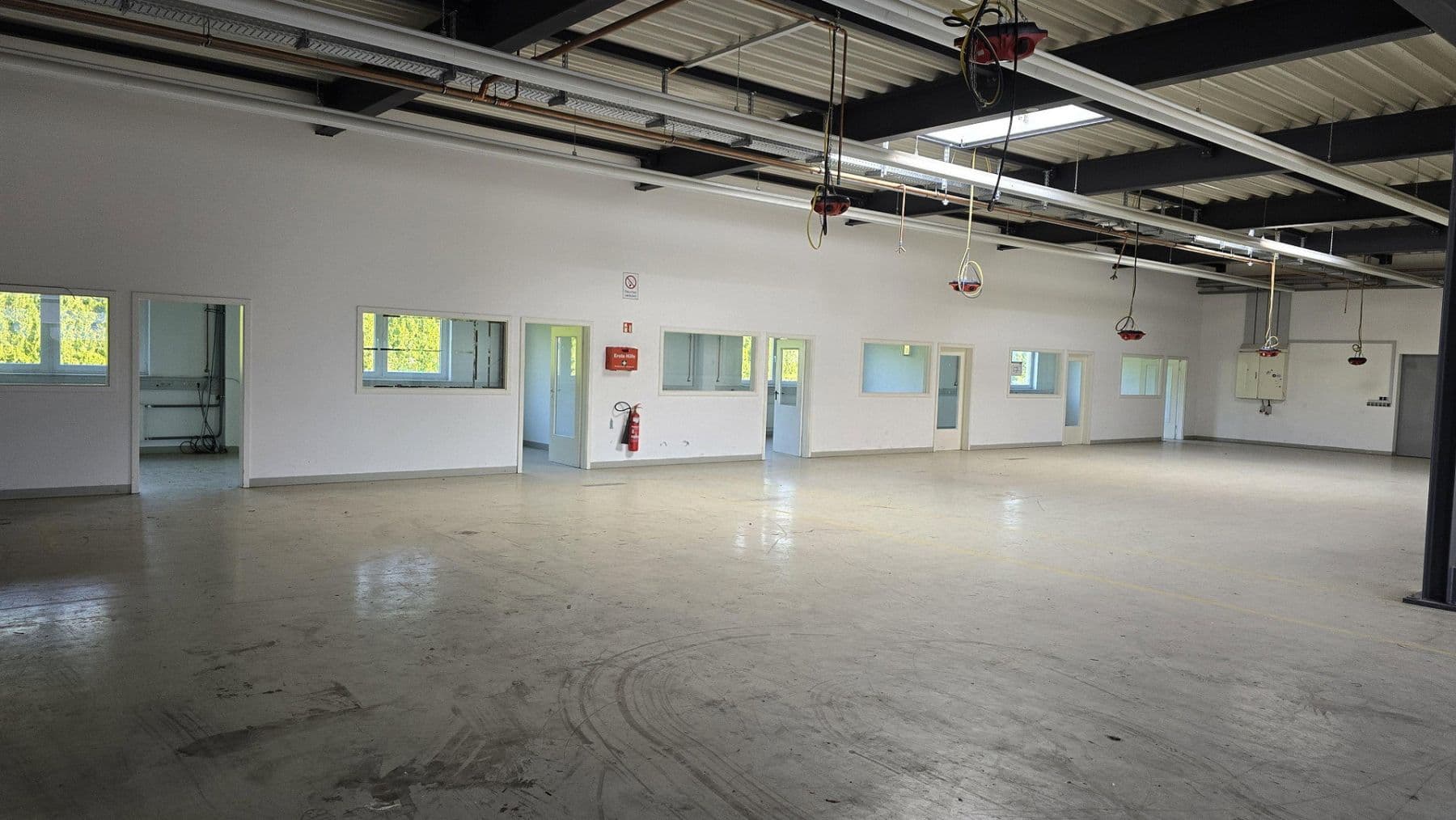 non-residential property to rent, 3,200 m², Steinung 3/1, Jettingen, Baden-Württemberg non-residential property to rent, 3,200 m², Steinung 3/1, Jettingen, Baden-Württemberg