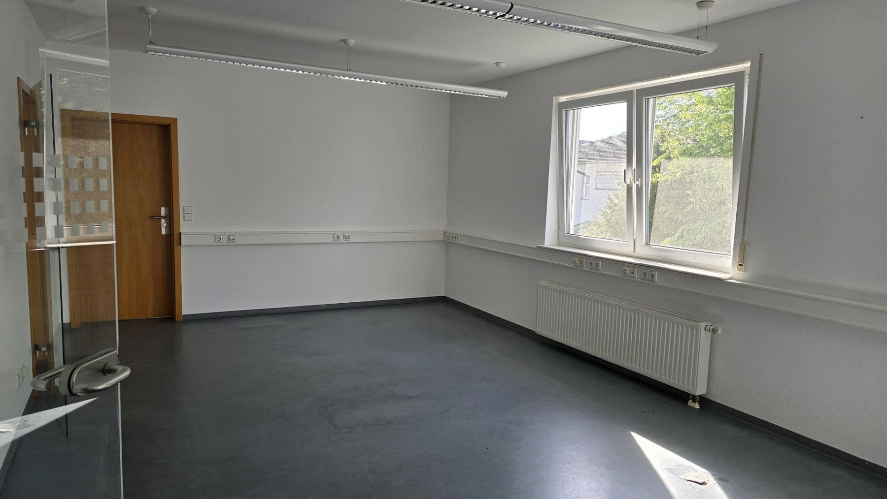 non-residential property to rent, 3,200 m², Steinung 3/1, Jettingen, Baden-Württemberg non-residential property to rent, 3,200 m², Steinung 3/1, Jettingen, Baden-Württemberg