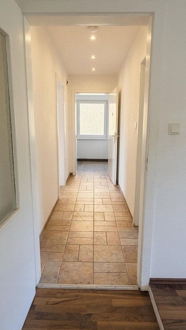 1 bedroom with open-plan kitchen flat to rent, 63 m², Odenthaler Straße 297, Köln, North Rhine-Westphalia 1 bedroom with open-plan kitchen flat to rent, 63 m², Odenthaler Straße 297, Köln, North Rhine-Westphalia