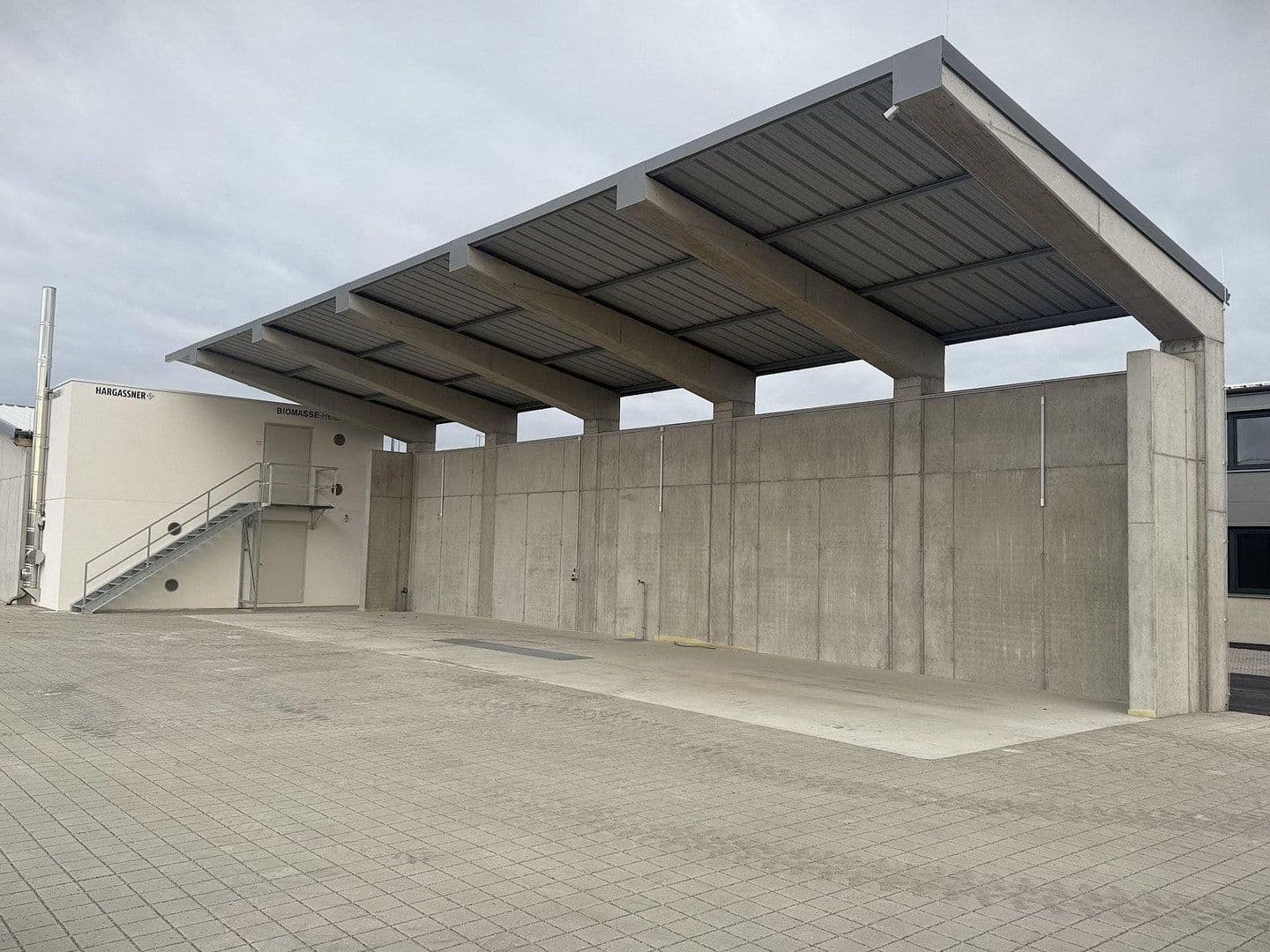 non-residential property to rent, 2,082 m², Gewerbepark B17 / II / Straße 3 / Objekt 11, Teesdorf, Lower Austria non-residential property to rent, 2,082 m², Gewerbepark B17 / II / Straße 3 / Objekt 11, Teesdorf, Lower Austria