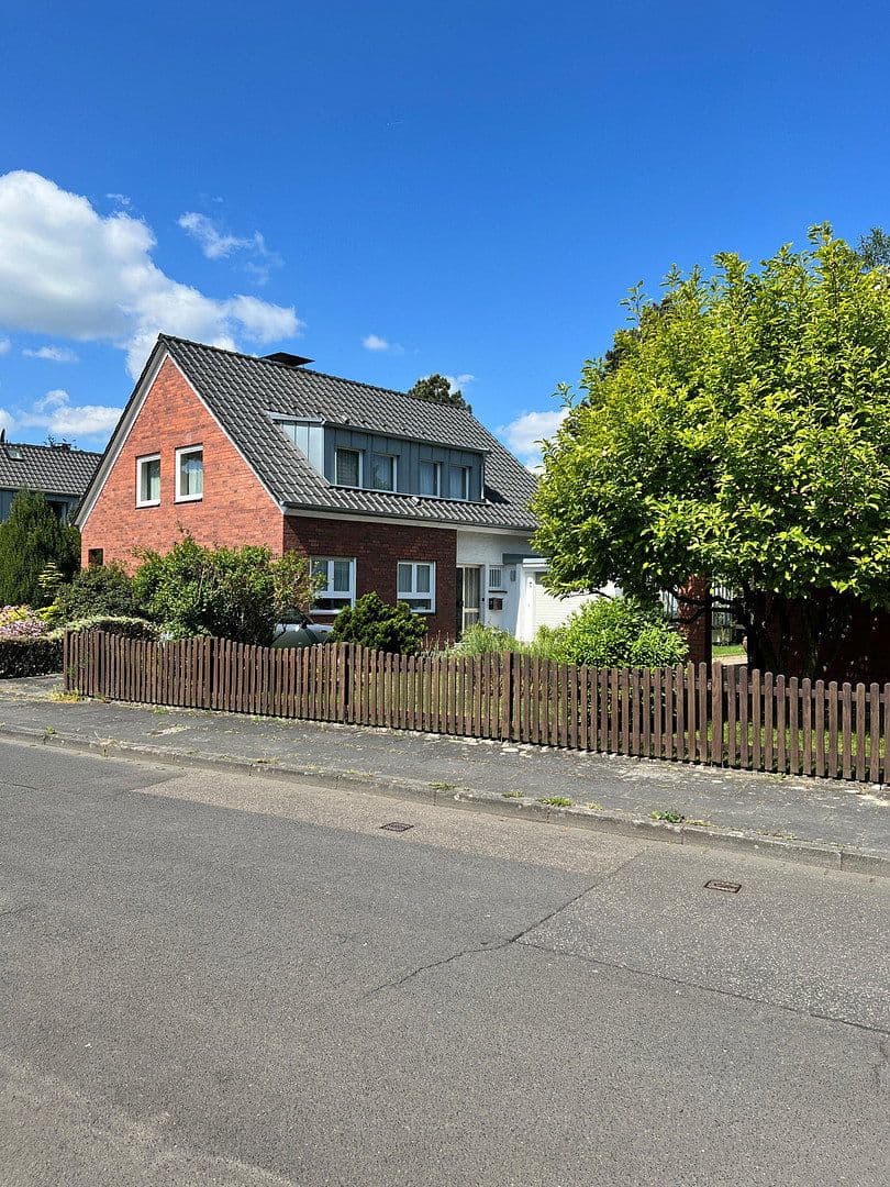house for sale, 140 m², Bonn, North Rhine-Westphalia house for sale, 140 m², Bonn, North Rhine-Westphalia
