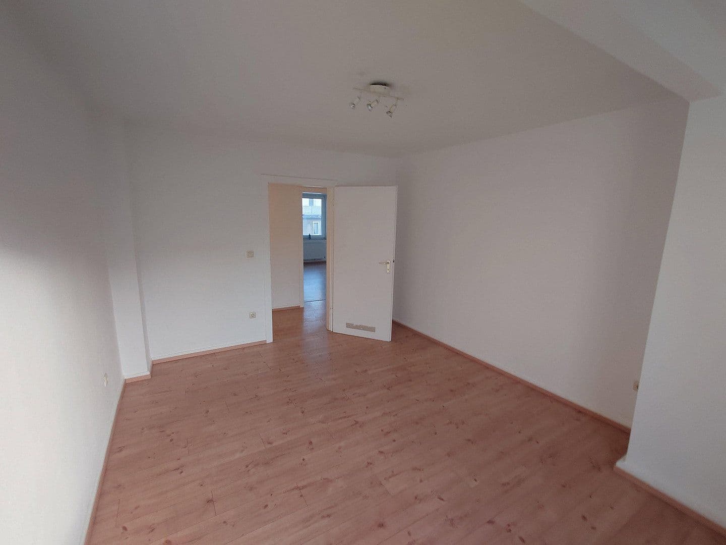 3 bedroom flat to rent, 55 m², Mechtildisstrasse 11, Essen, North Rhine-Westphalia 3 bedroom flat to rent, 55 m², Mechtildisstrasse 11, Essen, North Rhine-Westphalia