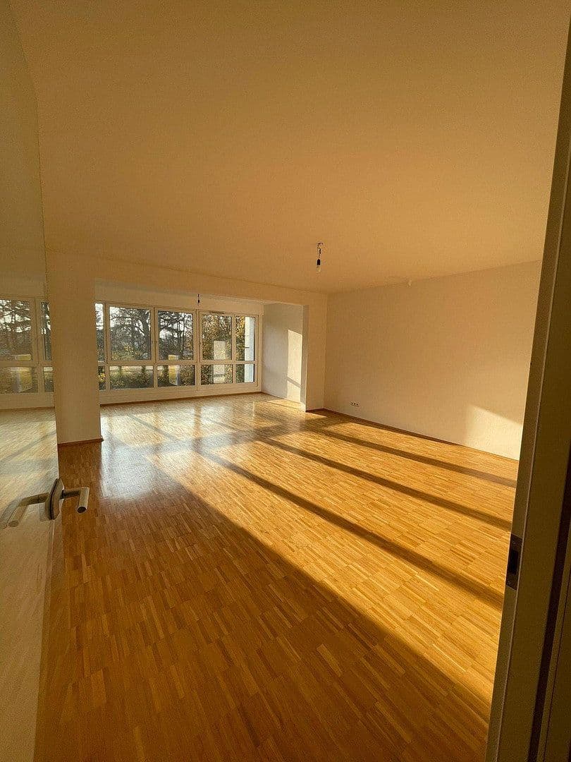 2 bedroom with open-plan kitchen flat to rent, 130 m², Köln, North Rhine-Westphalia 2 bedroom with open-plan kitchen flat to rent, 130 m², Köln, North Rhine-Westphalia