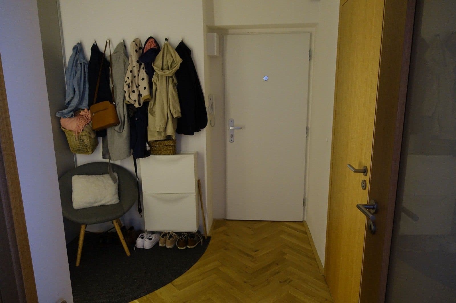 2 bedroom with open-plan kitchen flat to rent, 77 m², Špitálka, Brno, Jihomoravský Region 2 bedroom with open-plan kitchen flat to rent, 77 m², Špitálka, Brno, Jihomoravský Region