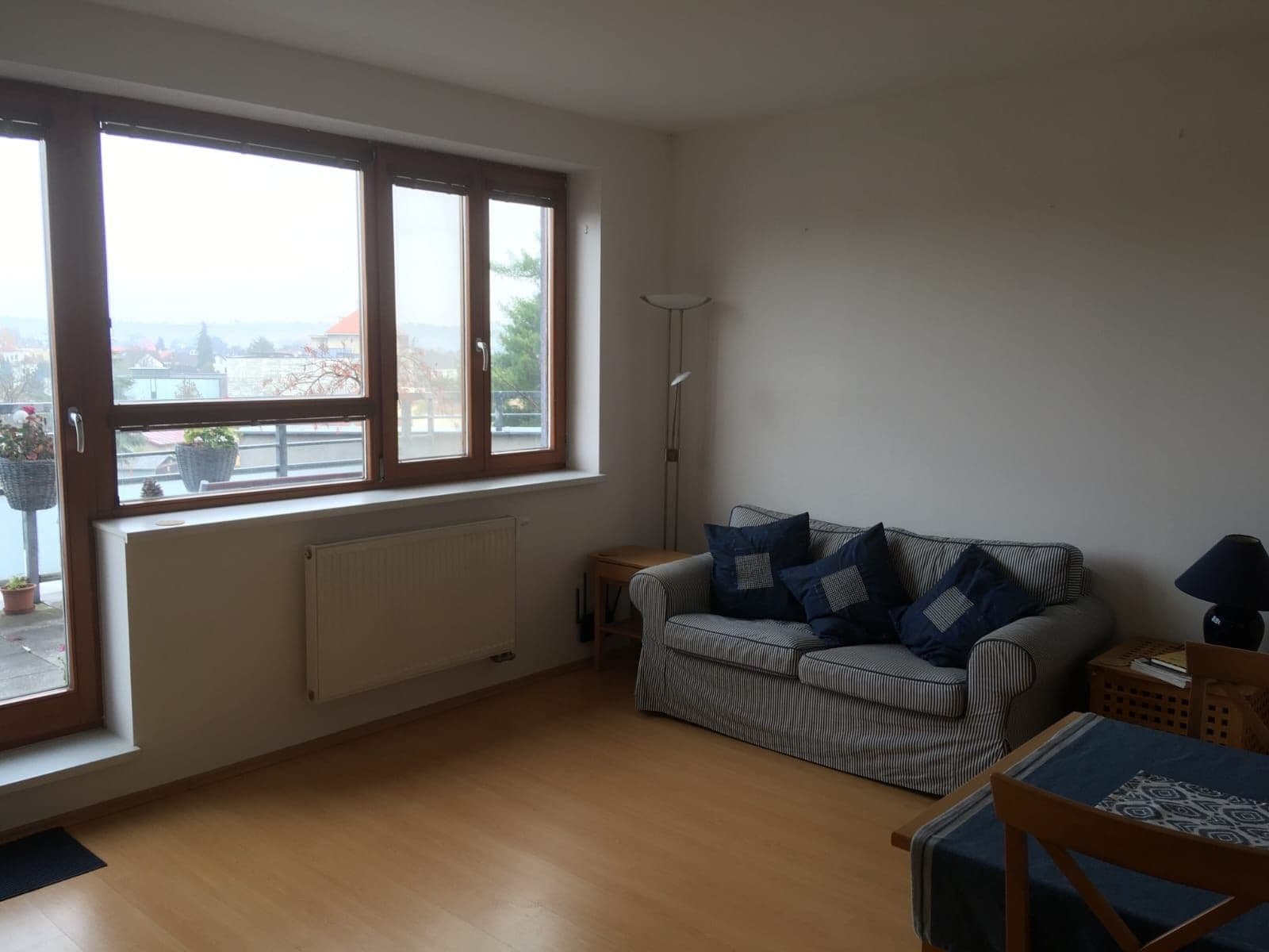 2 bedroom with open-plan kitchen flat to rent, 56 m², Tyršovo nám., Roztoky, Středočeský Region 2 bedroom with open-plan kitchen flat to rent, 56 m², Tyršovo nám., Roztoky, Středočeský Region