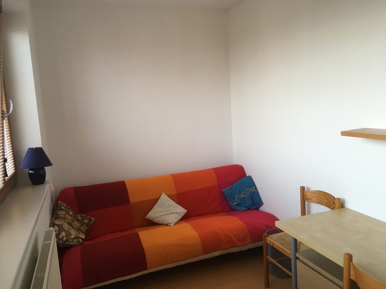 2 bedroom with open-plan kitchen flat to rent, 56 m², Tyršovo nám., Roztoky, Středočeský Region 2 bedroom with open-plan kitchen flat to rent, 56 m², Tyršovo nám., Roztoky, Středočeský Region