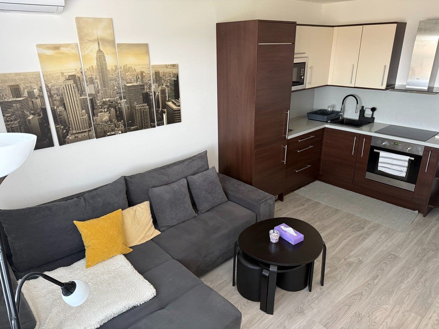 1 bedroom with open-plan kitchen flat to rent, 50 m², Hlavná, Nová Dedinka, Bratislavský Region 1 bedroom with open-plan kitchen flat to rent, 50 m², Hlavná, Nová Dedinka, Bratislavský Region