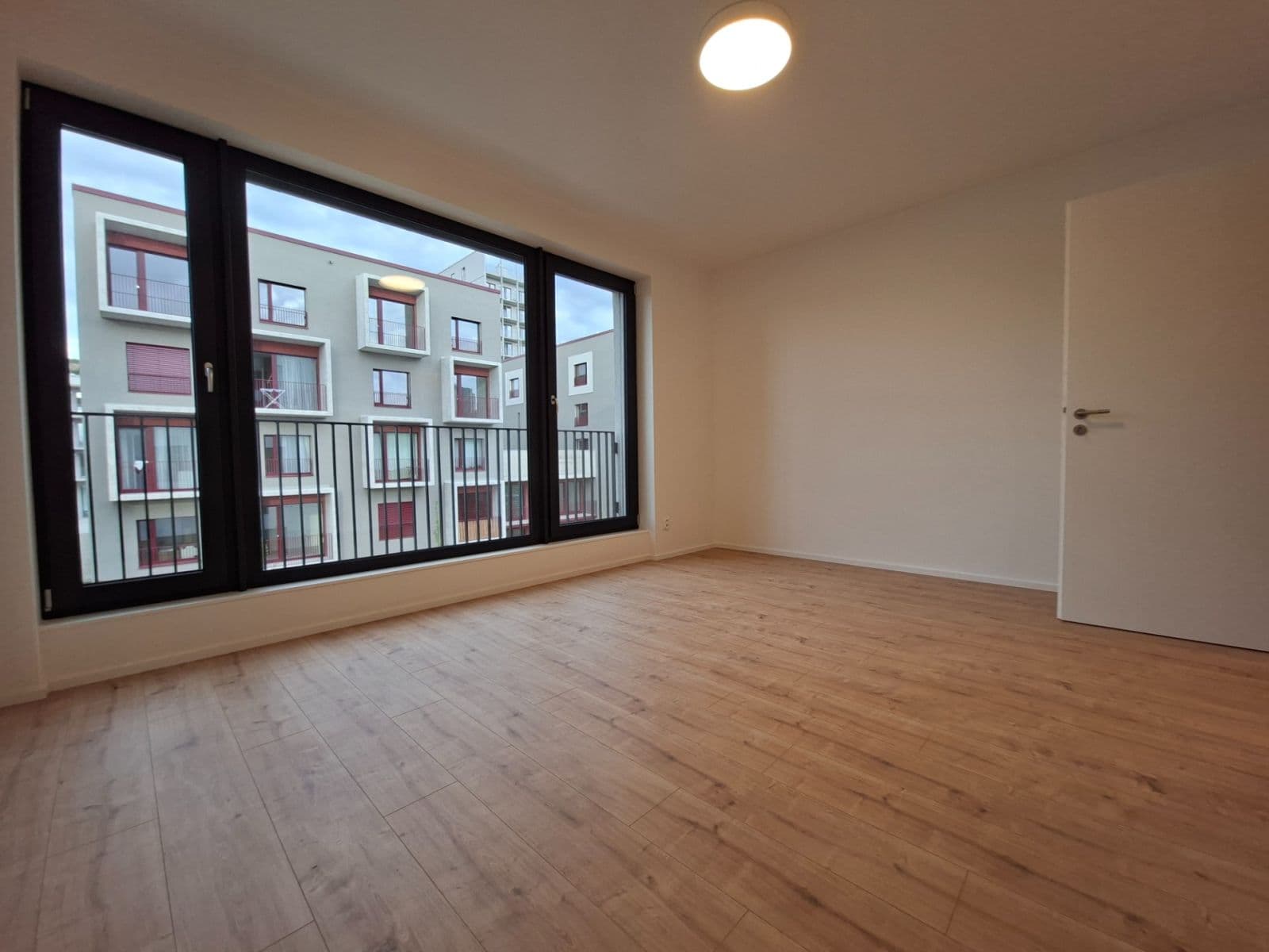 2 bedroom with open-plan kitchen flat to rent, 86 m², Brno, Jihomoravský Region 2 bedroom with open-plan kitchen flat to rent, 86 m², Brno, Jihomoravský Region