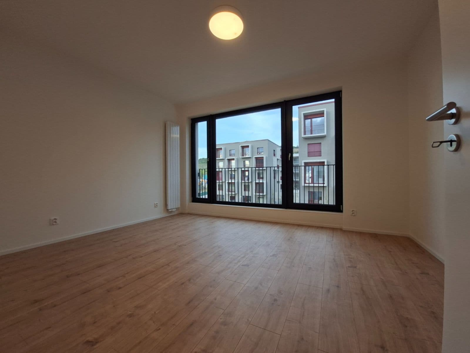 2 bedroom with open-plan kitchen flat to rent, 86 m², Brno, Jihomoravský Region 2 bedroom with open-plan kitchen flat to rent, 86 m², Brno, Jihomoravský Region