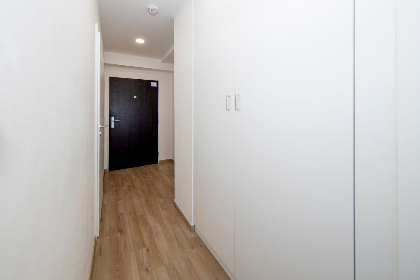 Studio flat to rent, 27 m², Peroutkova, Prague, Prague Studio flat to rent, 27 m², Peroutkova, Prague, Prague
