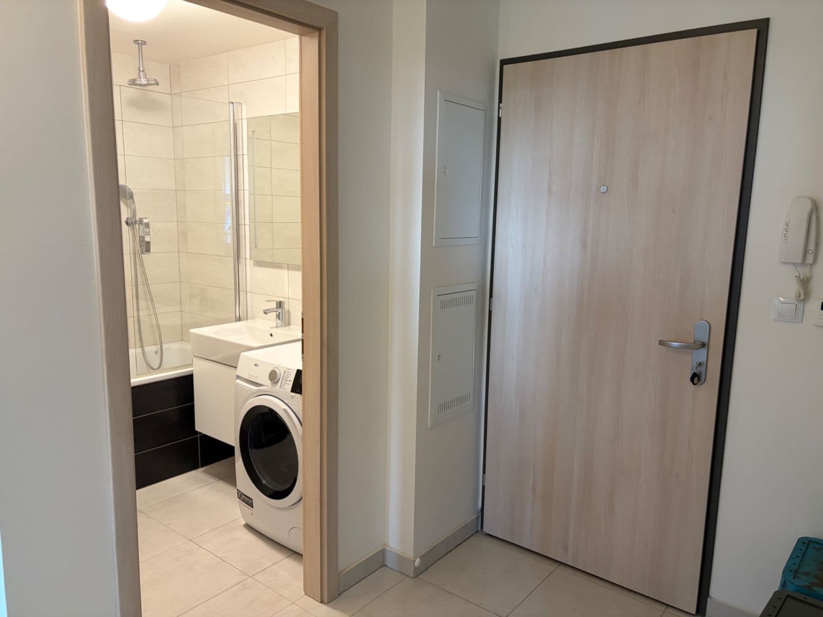 2 bedroom with open-plan kitchen flat for sale, 67 m², Chlebovická, Prague, Prague 2 bedroom with open-plan kitchen flat for sale, 67 m², Chlebovická, Prague, Prague
